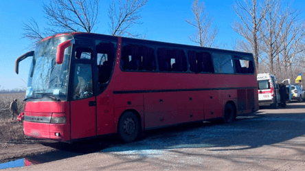 Россия атаковала рейсовый автобус на Харьковщине, есть жертвы - 285x160