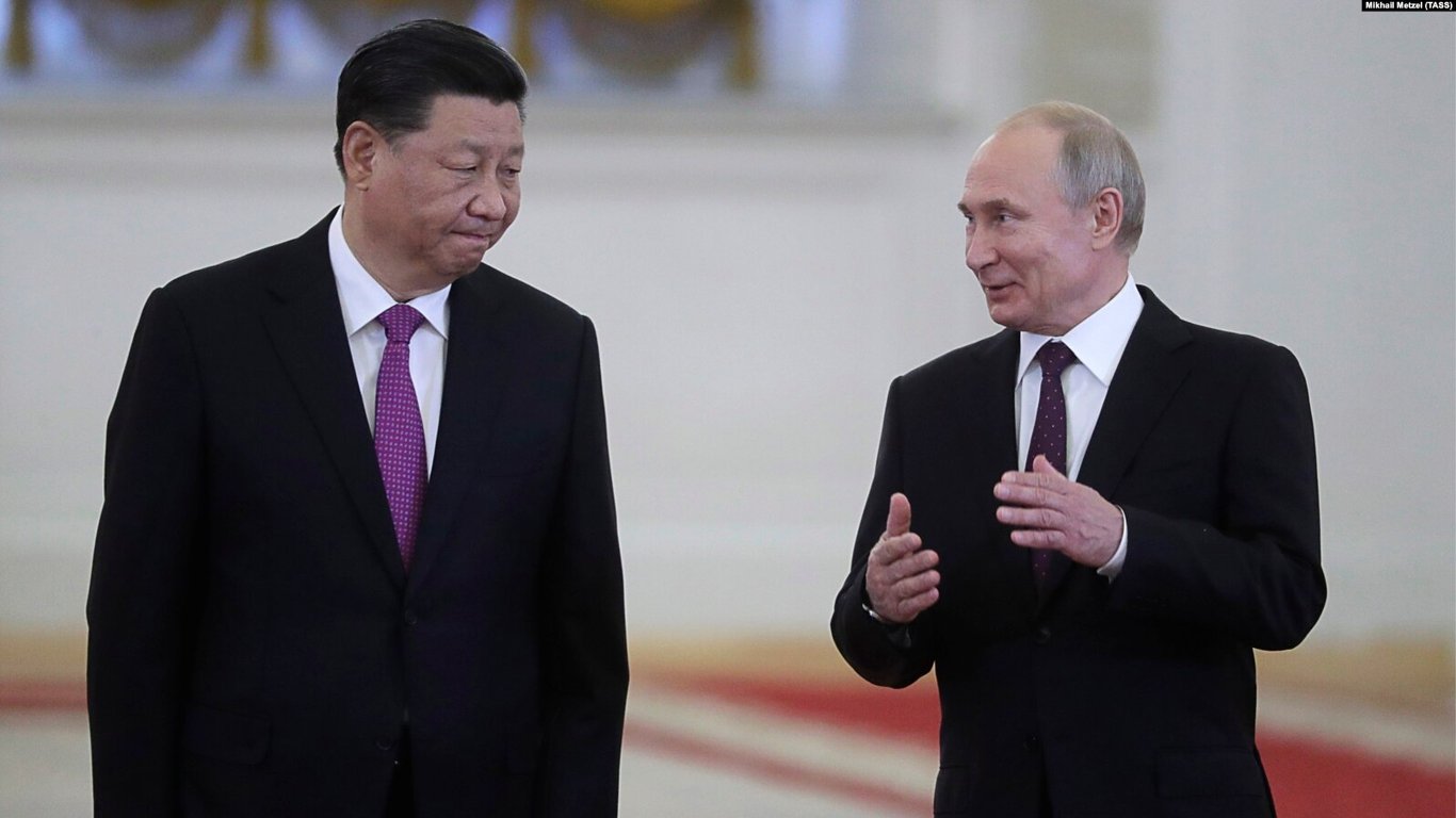 Чи може Китай продати зброю росії: експерт відповів