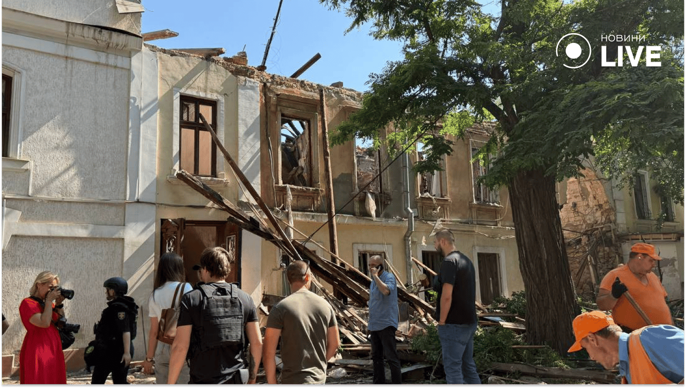 Наслідки однієї з атак на Одесу