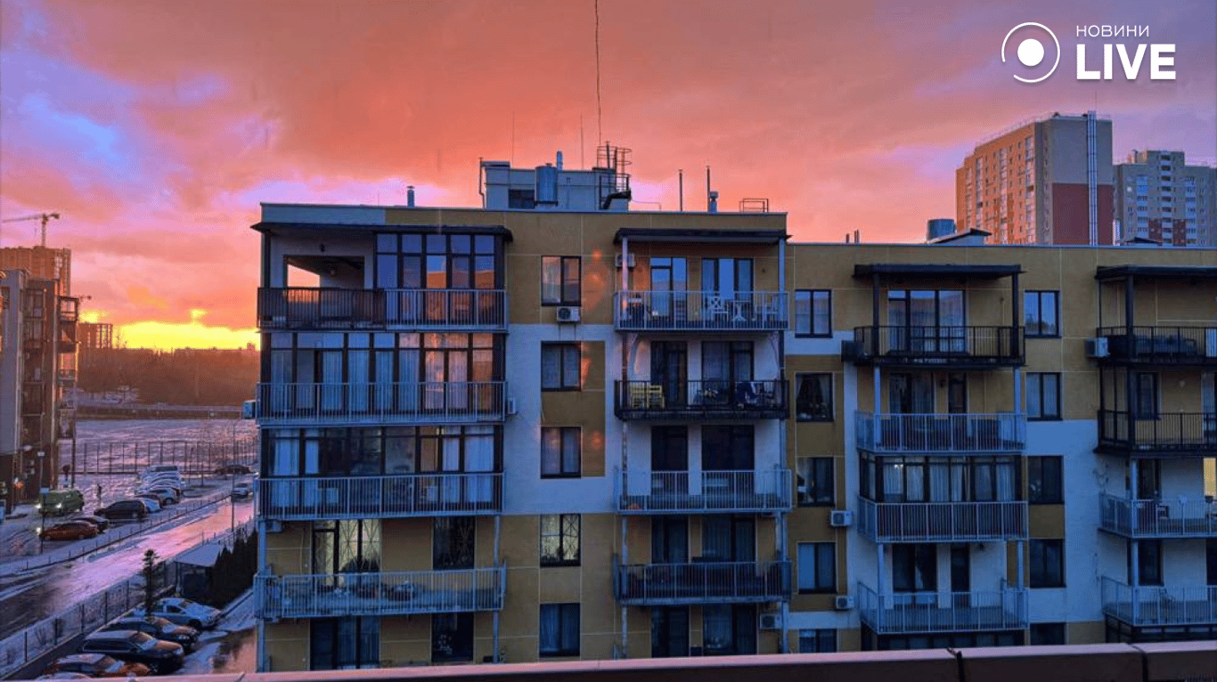 захід сонця у Києві 29 березня