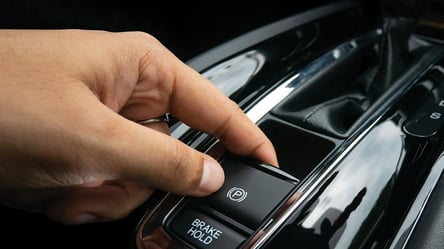 Як працює електричне ручне гальмо: більшість не знають - 285x160