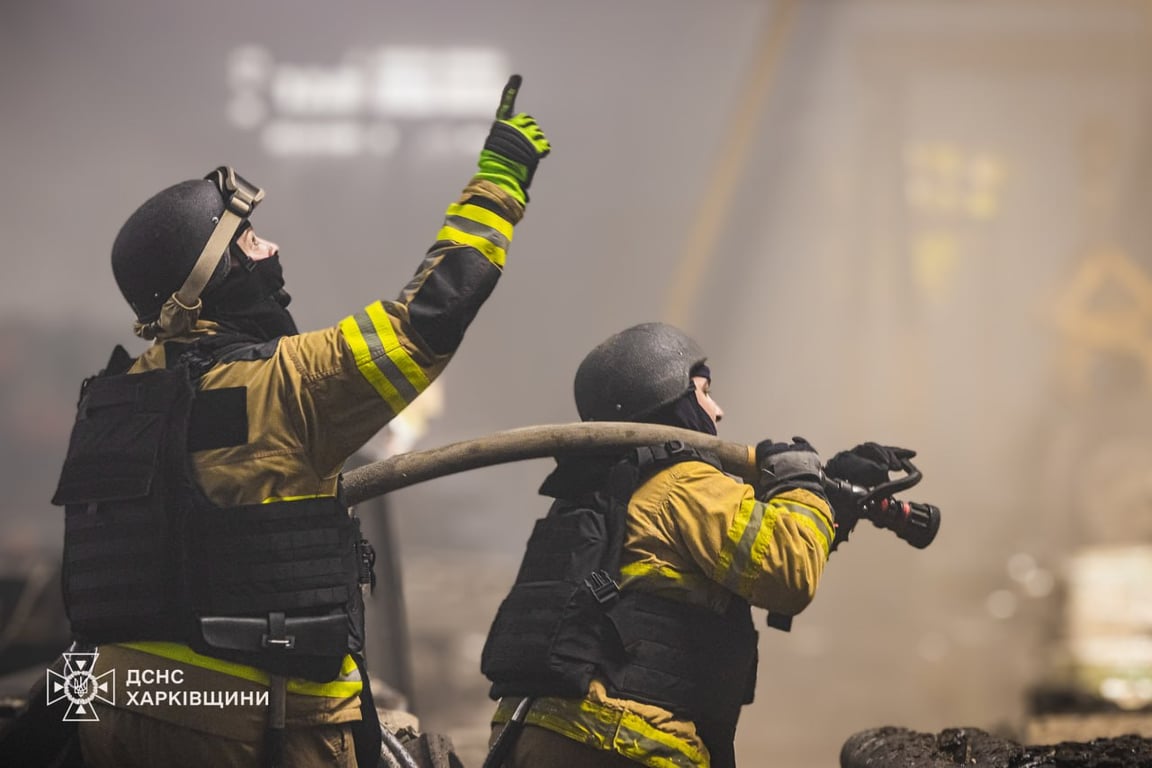 Рятувальники на місці влучання