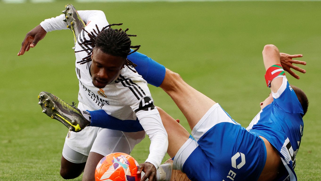 Эдуардо Камавинга