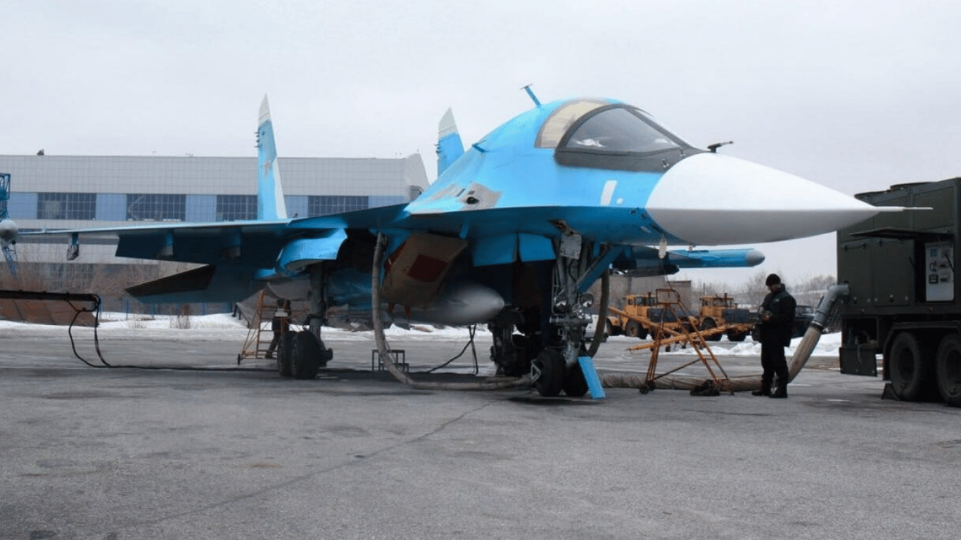 Росіяни бояться українськихх ударів по своїх аеродромах і будують укриття