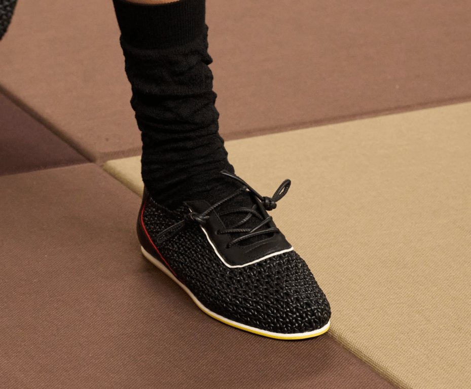 Шкіряні кросівки набирають популярності