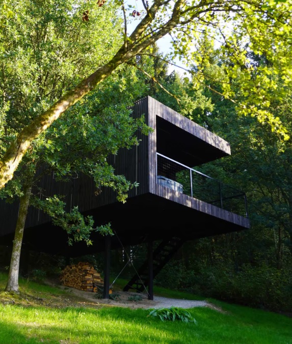 Unusual housing - where in Europe to rent a tree house - photo 4