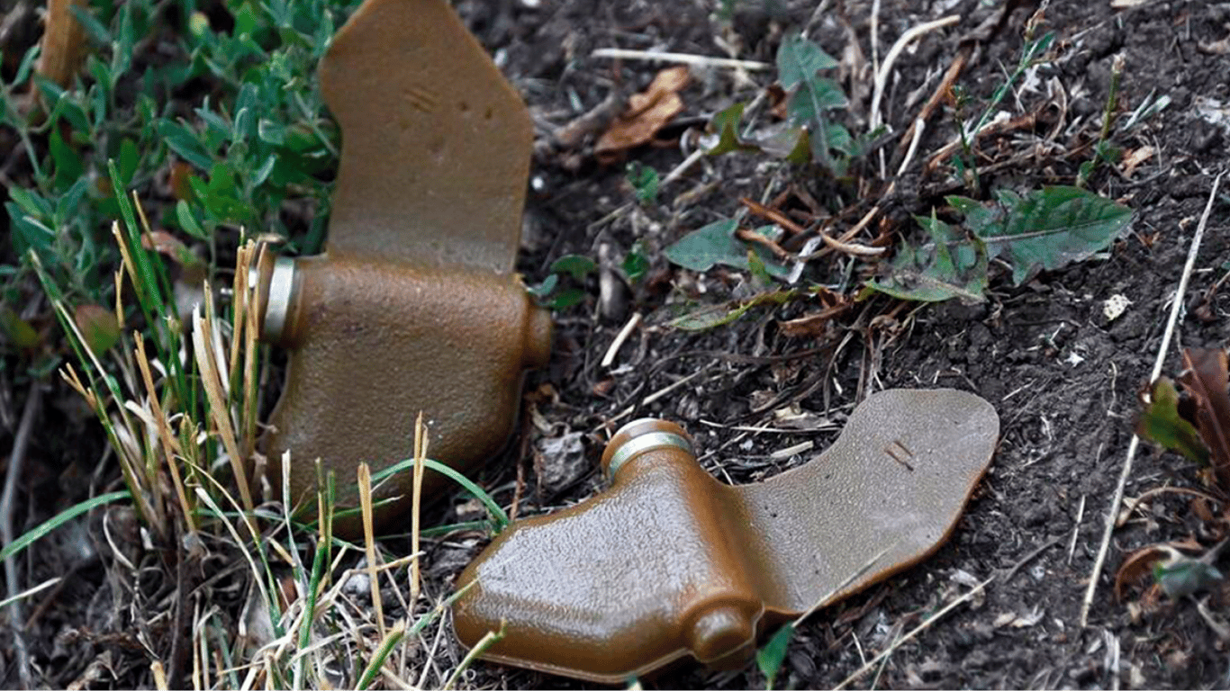 В Изюме подростки подорвались на противотанковой мине