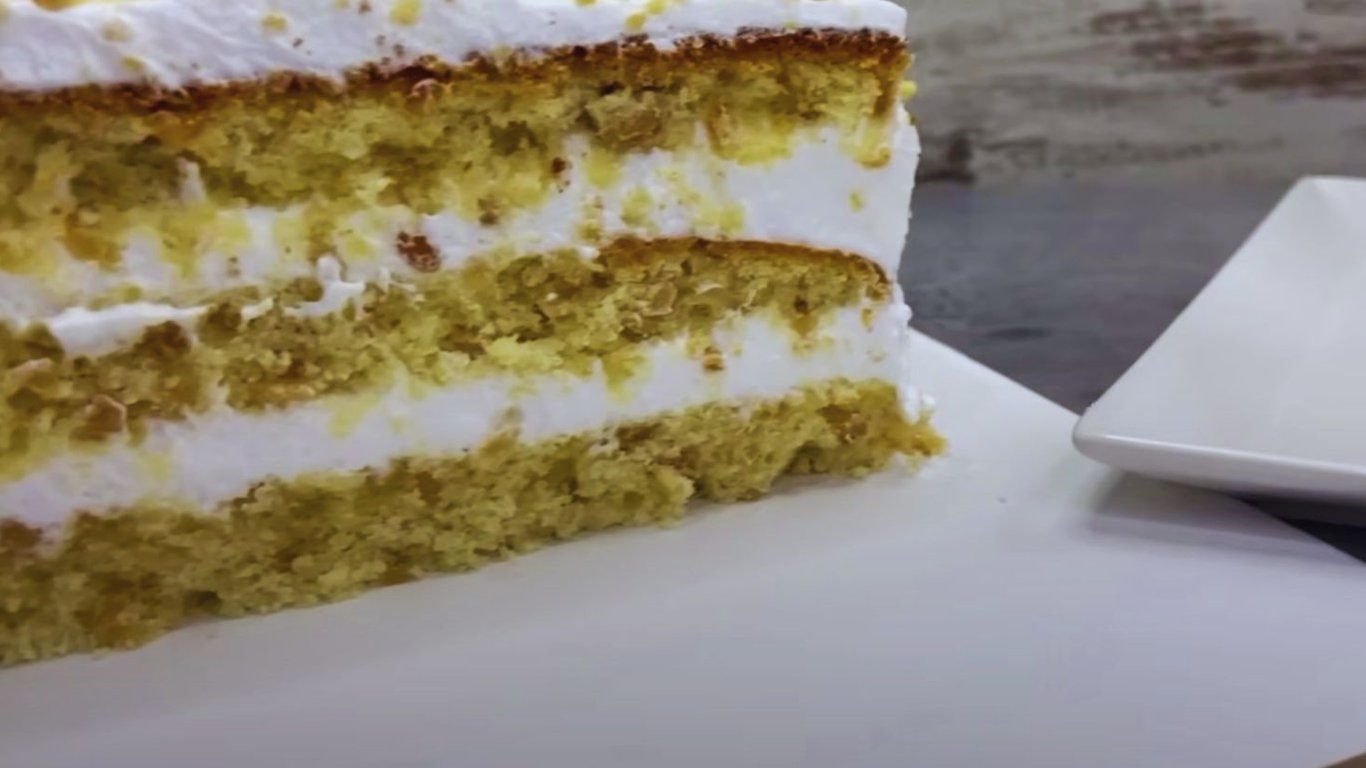 Дуже смачний та простий торт — відео рецепт