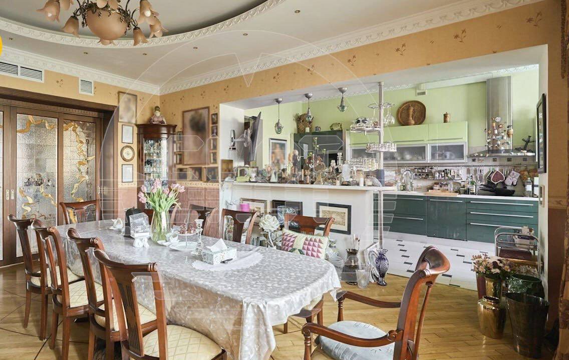 Квартира Лариси Доліної