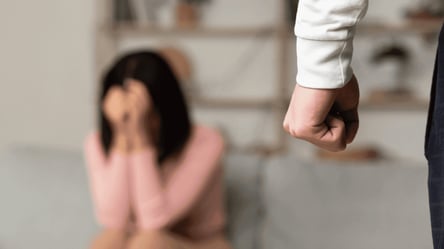 Волинянин вчиняв насильство над дружиною — як його покарав суд - 285x160