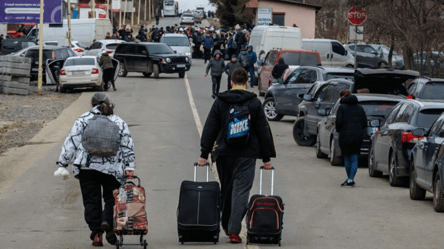У Нідерландах закриють центри для українських біженців, — DN - 290x160