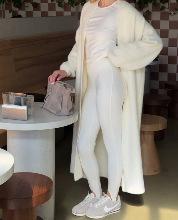 Leggings from the 80s are at the peak of popularity