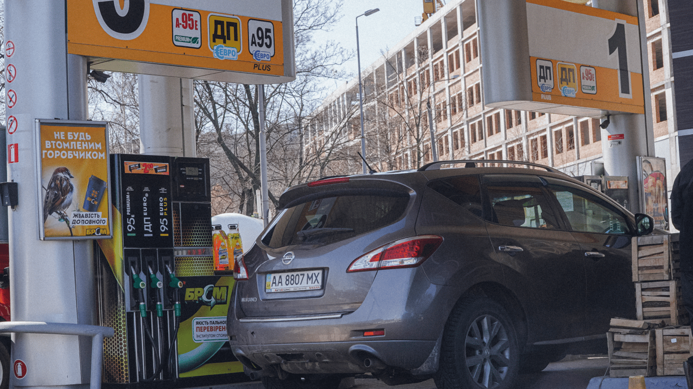 Ціни на пальне в Україні — скільки коштує бензин, газ та дизель 1 червня