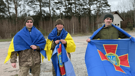 Великодній обмін: з полону повернулося 12 воїнів "Азову" - 285x160