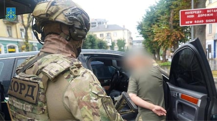 За гроші "вирішували" проблеми для військових — на Тернопільщині службовці ТЦК отримали підозри - 285x160