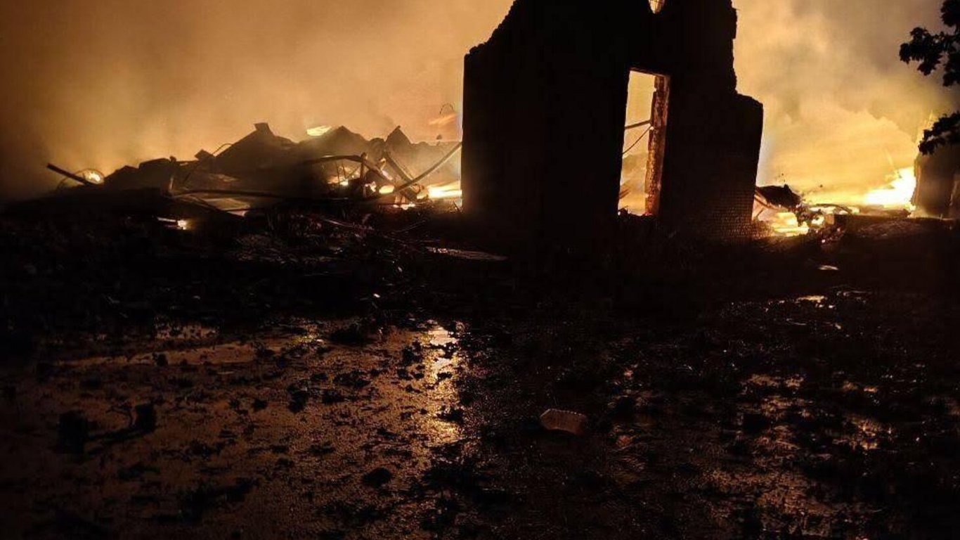 РФ атакувала кіностудію Довженка в Києві: знищено костюмерний цех
