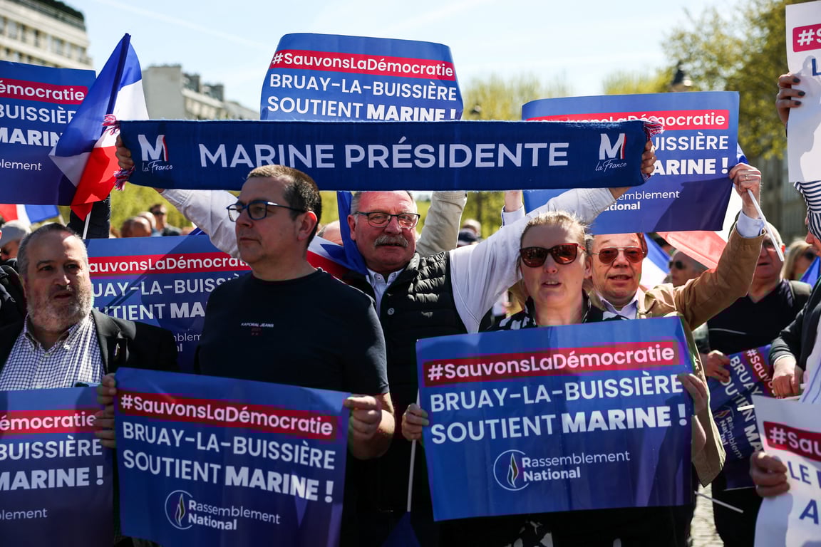 Акція на підтримку Марін Ле Пен