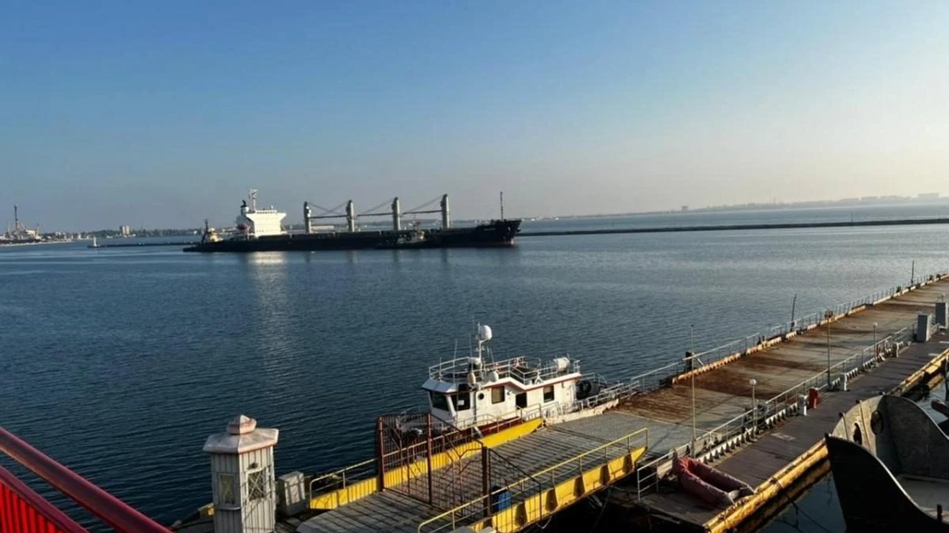 З портів Одещини вийде ще одне судно за ініціативи Зеленського