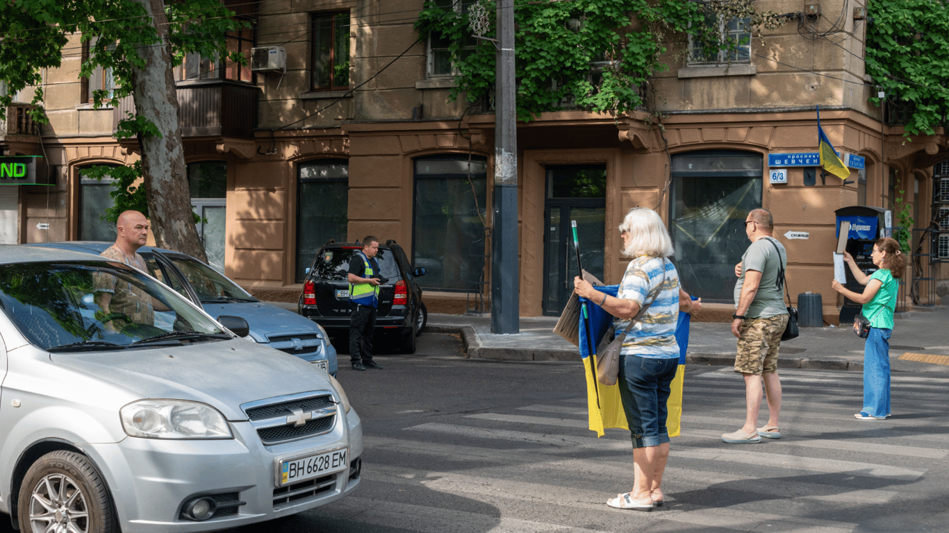 Хвилина мовчання в Одесі — фоторепортаж з акції - фото 2
