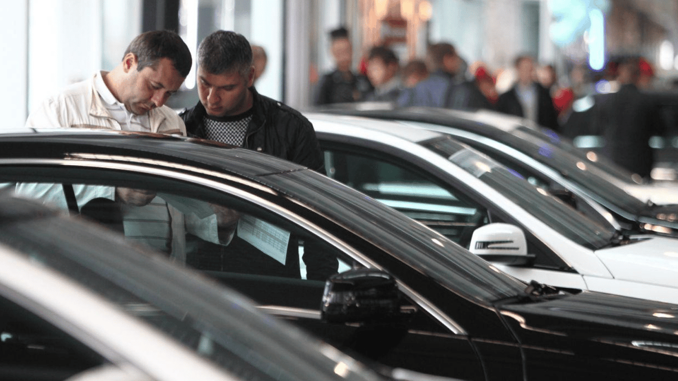Нардеп заявил, что после принятия закона о мобилизации граждане боятся за свои авто