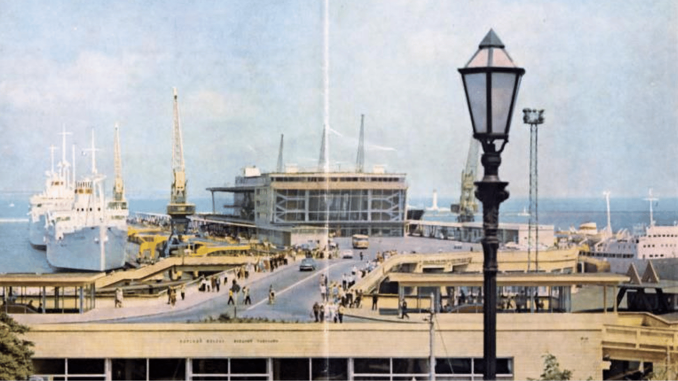 Будівництво морвокзалу