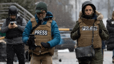 Україна закликала світ захистити журналістів в умовах війни з РФ - 290x160