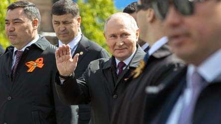 Живой щит: как Путин заманивал президентов на парад в Москве - 285x160