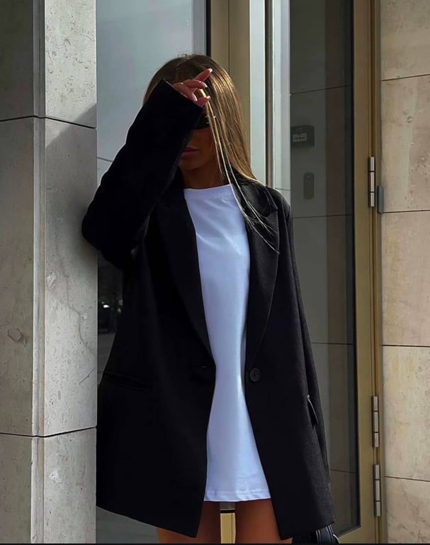 Піджаки в стилі оверсайз давно полюбились модницям