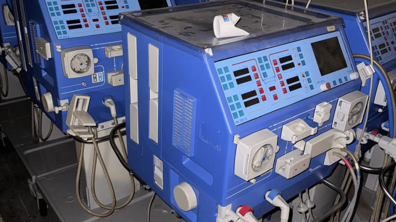 Мер Одеси у Марселі — Франція передасть міським клінікам медичне обладнання - фото 1