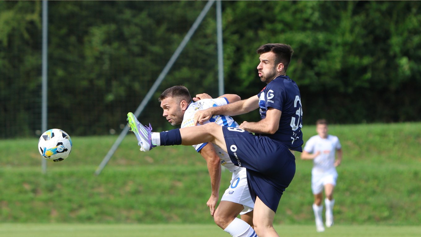 Александр Караваев