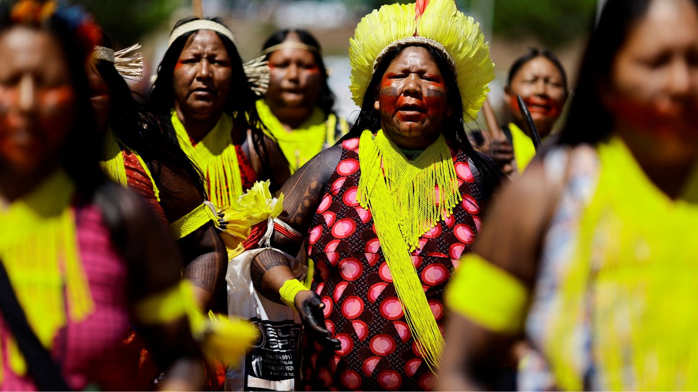 "Историческая победа": суд Бразилии вынес решение в пользу земельных прав коренных народов