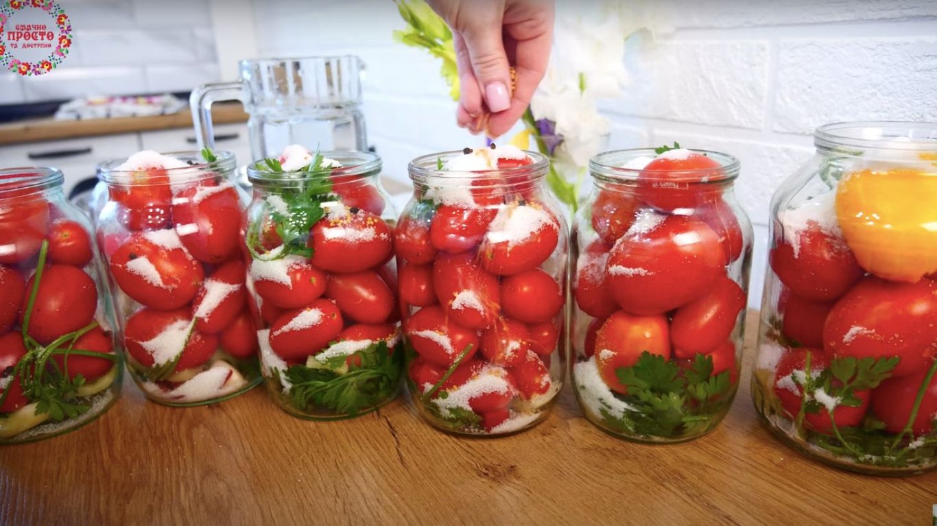 рецепт маринованих помідорів на зиму 