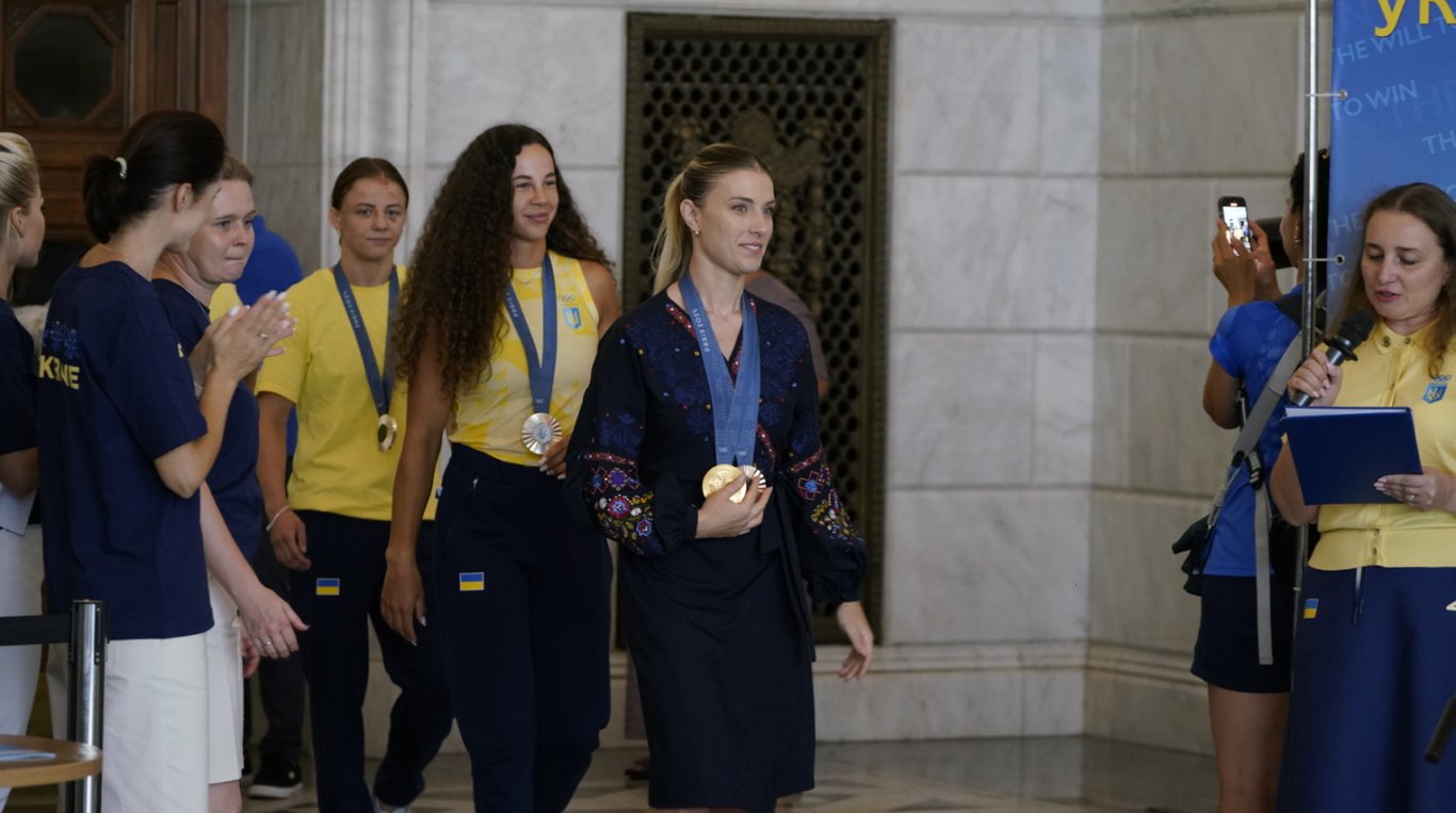 Людмила Лузан та Ірина Коляденко