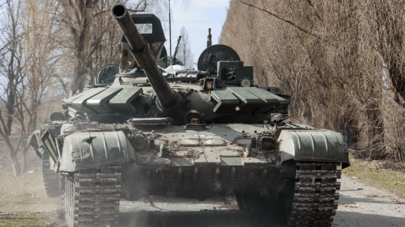 У Талліні встановили підбитий російський танк Т-72
