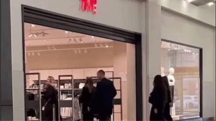 H&M відновив роботу у Львові — як покупці штурмували магазин - 285x160