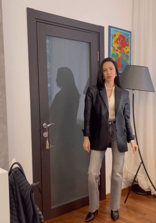 Горняк має у своєму гардеробі декілька піджаків