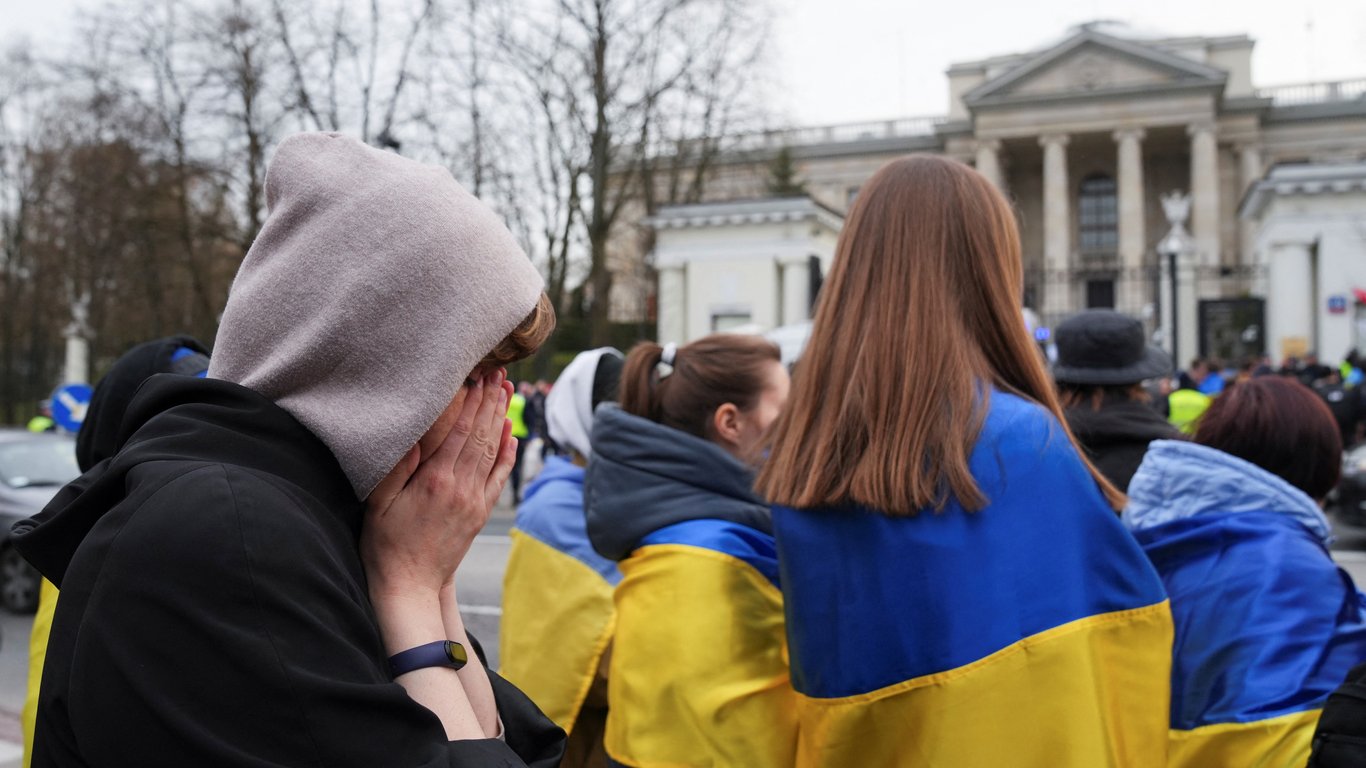 Україна не зможе повернути більше половини громадян, які виїхали через війну з країни, — Лібанова