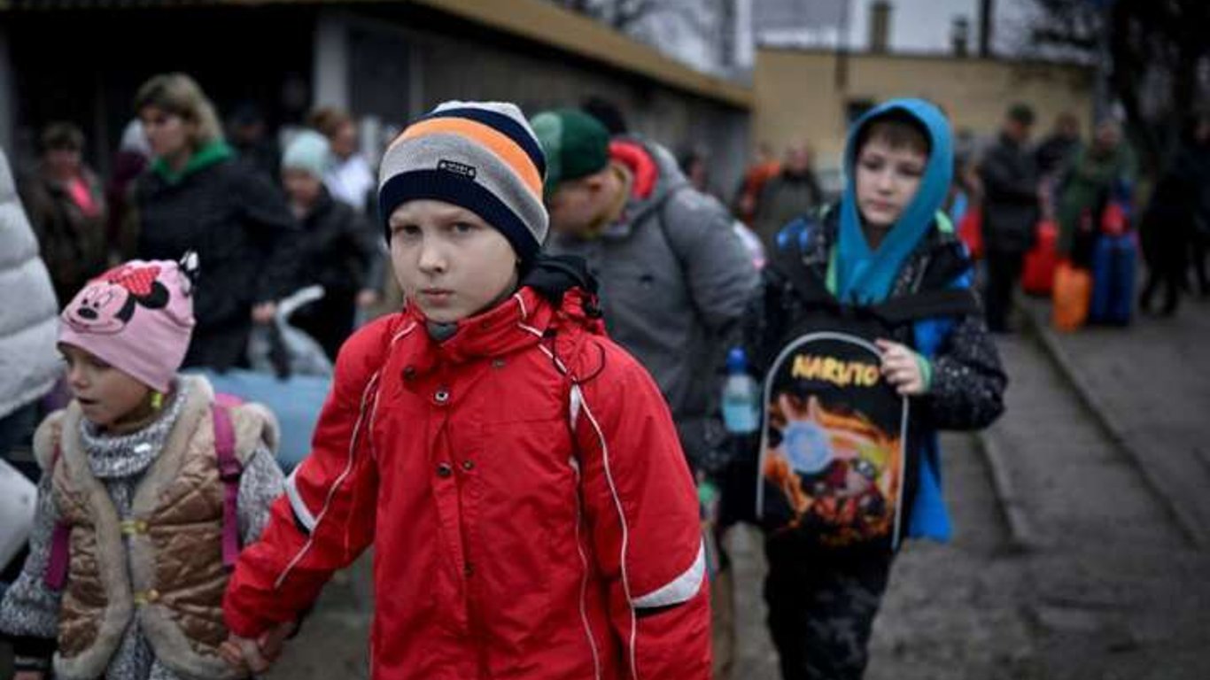 Депортованих українських дітей у Росії перевиховують священники РПЦ