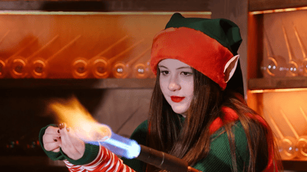 Різдвяна Фабрика Мрій відкрила двері на ВДНГ у Києві — відео - 285x160