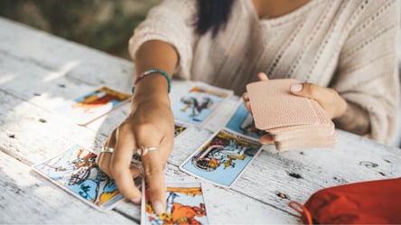 Гороскоп для всех знаков Зодиака на 25 июля 2025 по Таро - 285x160