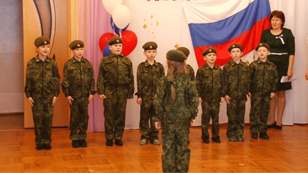 РФ повертає військову підготовку в шкільну програму, — британська розвідка - 285x160