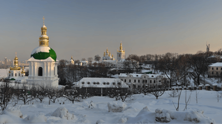 У Києві пошкоджено об'єкти Києво-Печерської лаври після атаки РФ - 290x160