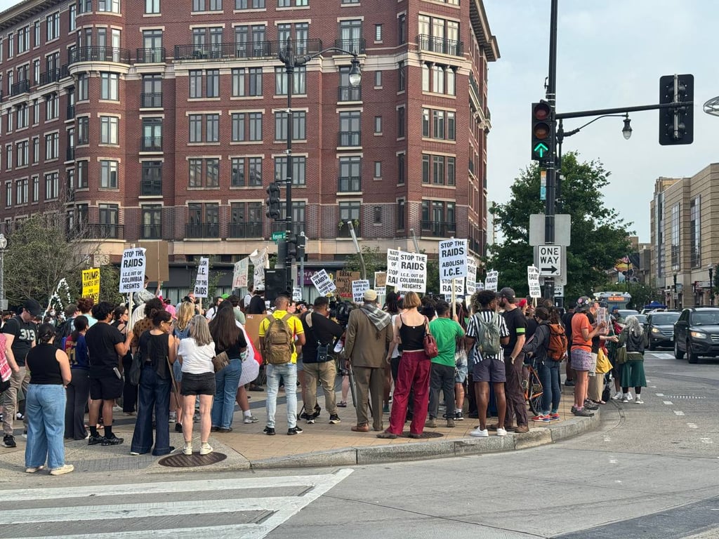 Митинг против ICE в Вашингтоне 