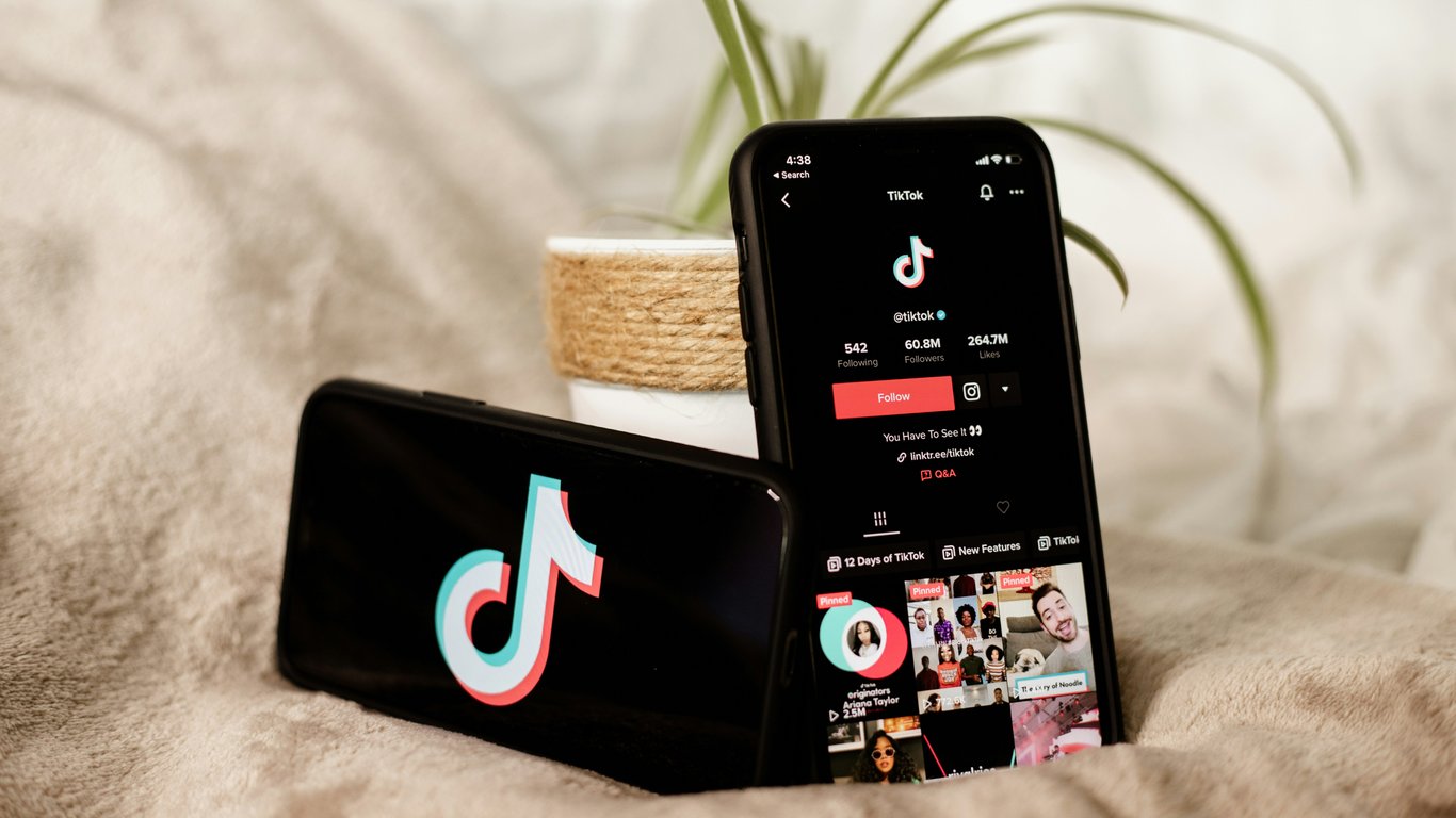 Китай розглядає можливість продати TikTok Ілону Маску, щоб уникнути проблем в США