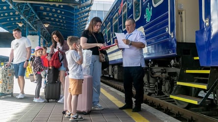 Де ховатися пасажирам поїздів: УЗ готує 800 модульних сховищ - 290x160