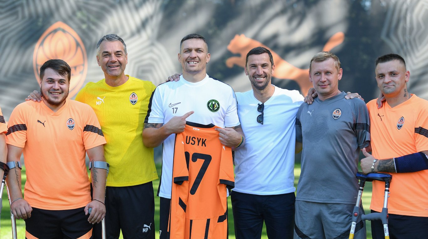 Александр Усик