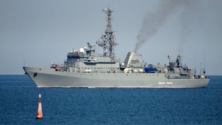 Уничтожение десантного узла — РФ в Крыму могла потерять еще один корабль - 290x166