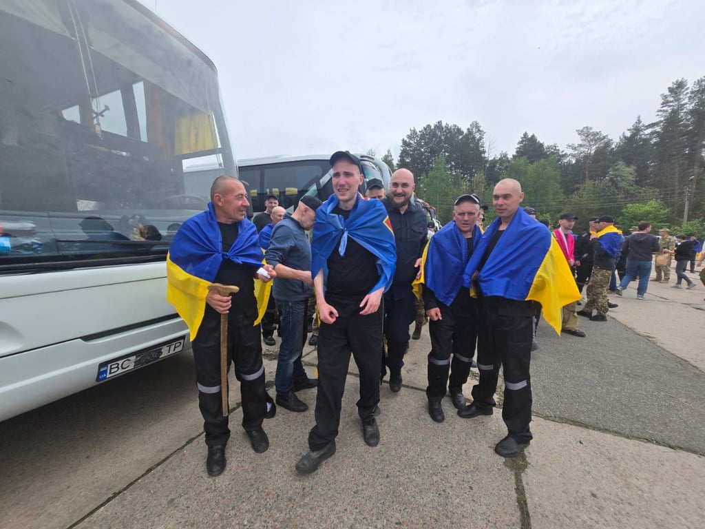 Обмін військовополоненими 25 травня