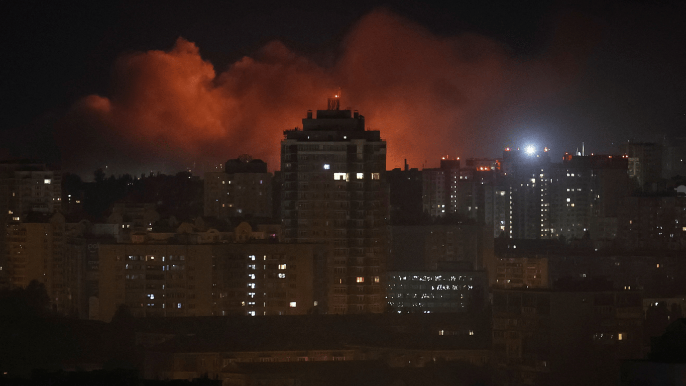 Кличко: на Оболоні горить 12-поверховий будинок