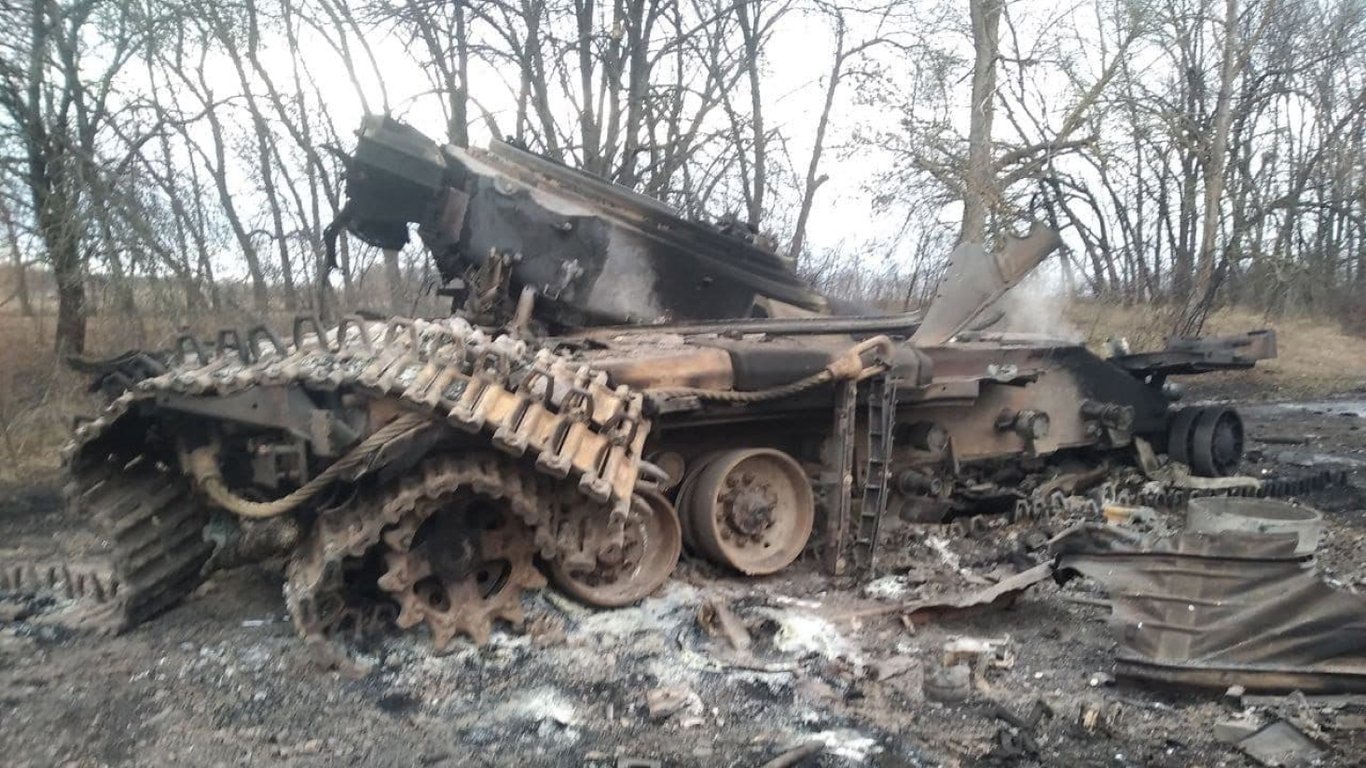 За добу росіяни втратили 25 одиниць бронетехніки і 16 артсистем: Генштаб назвав свіжі втрати рф